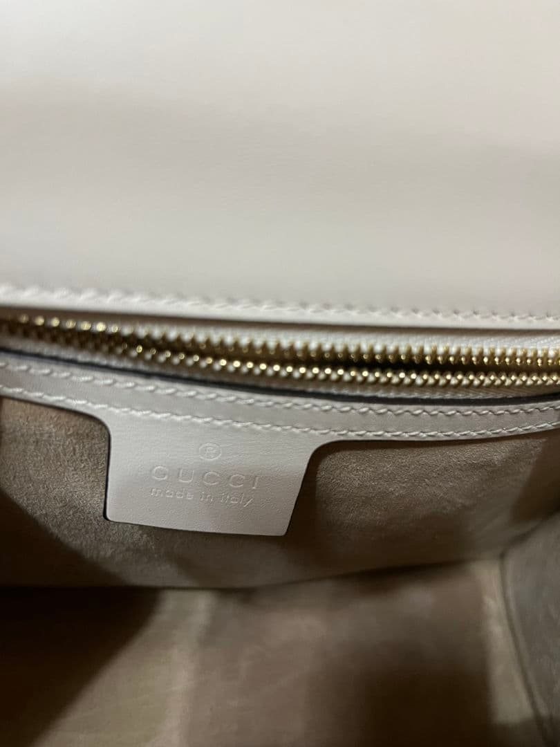 GUCCI グッチ シルヴィ ショルダーバック 421882