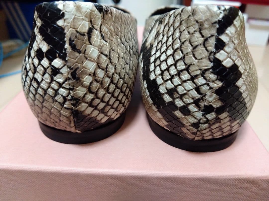 【新品】FABIO RUSCONI ヘビ柄フラットシューズ 38