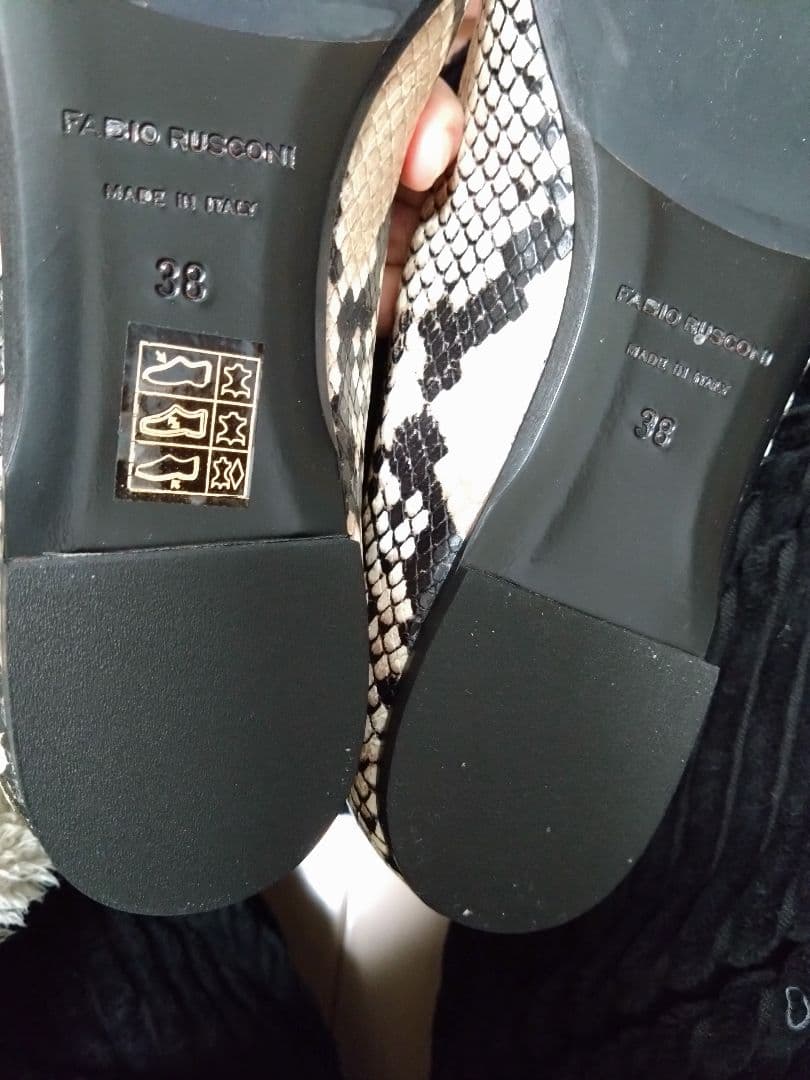 【新品】FABIO RUSCONI ヘビ柄フラットシューズ 38