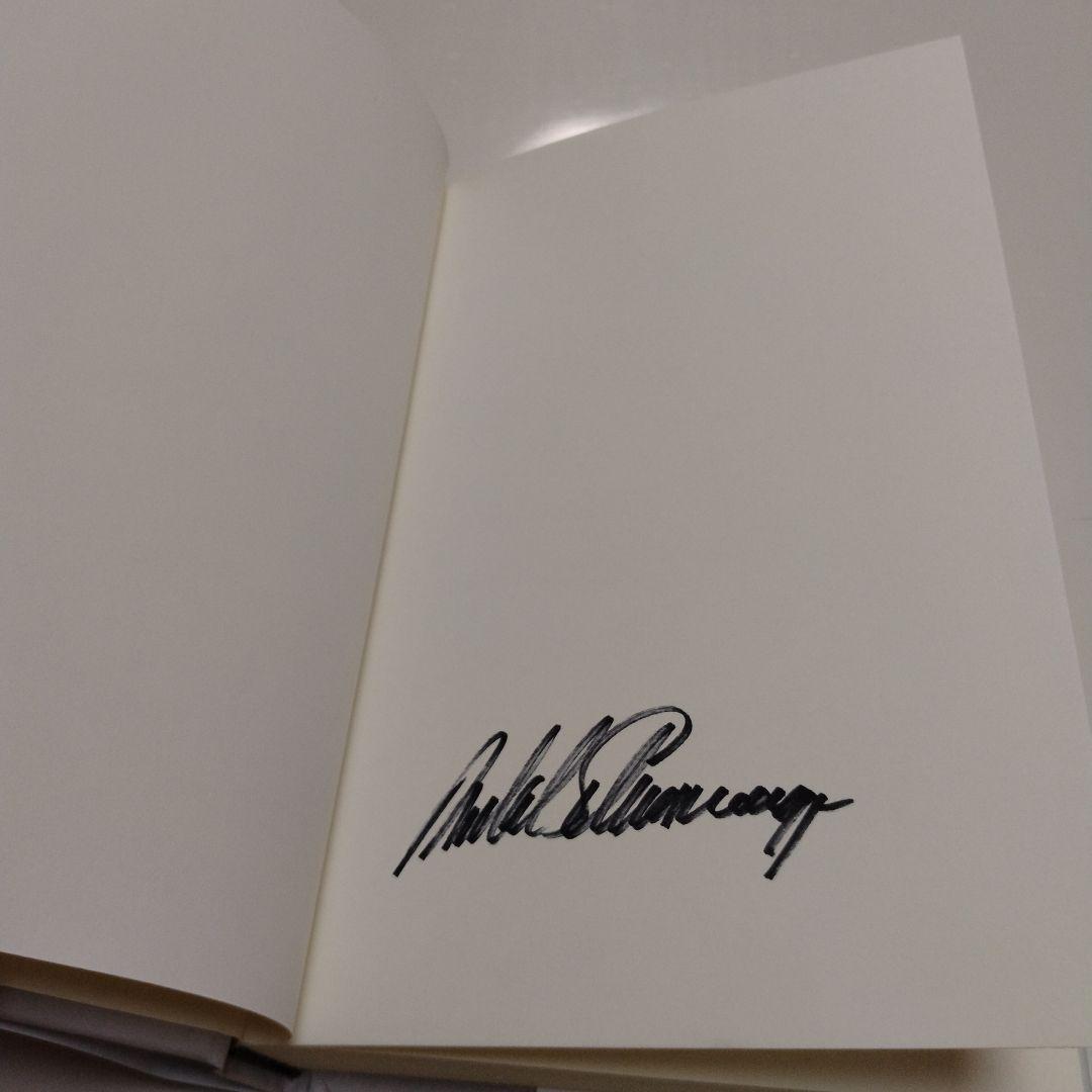 アーノルドシュワルツェネッガー直筆サイン本