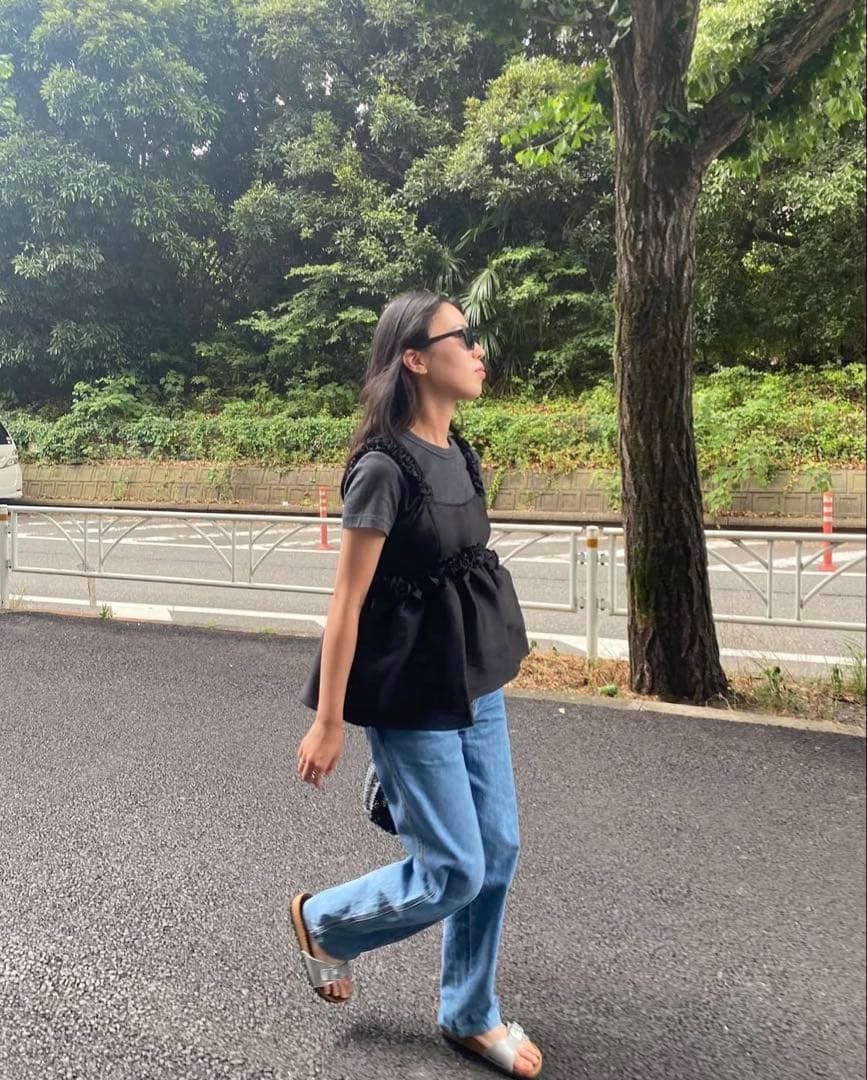 年末SALE！美品Bibiy ブラック ペプラムビスチェF