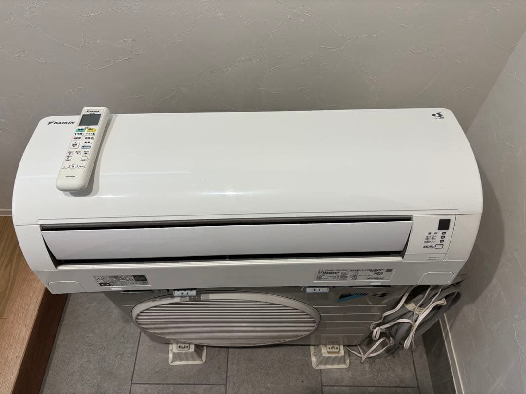 【たはや】DAIKINルームエアコンAN28WES-W 室内機室外機セット