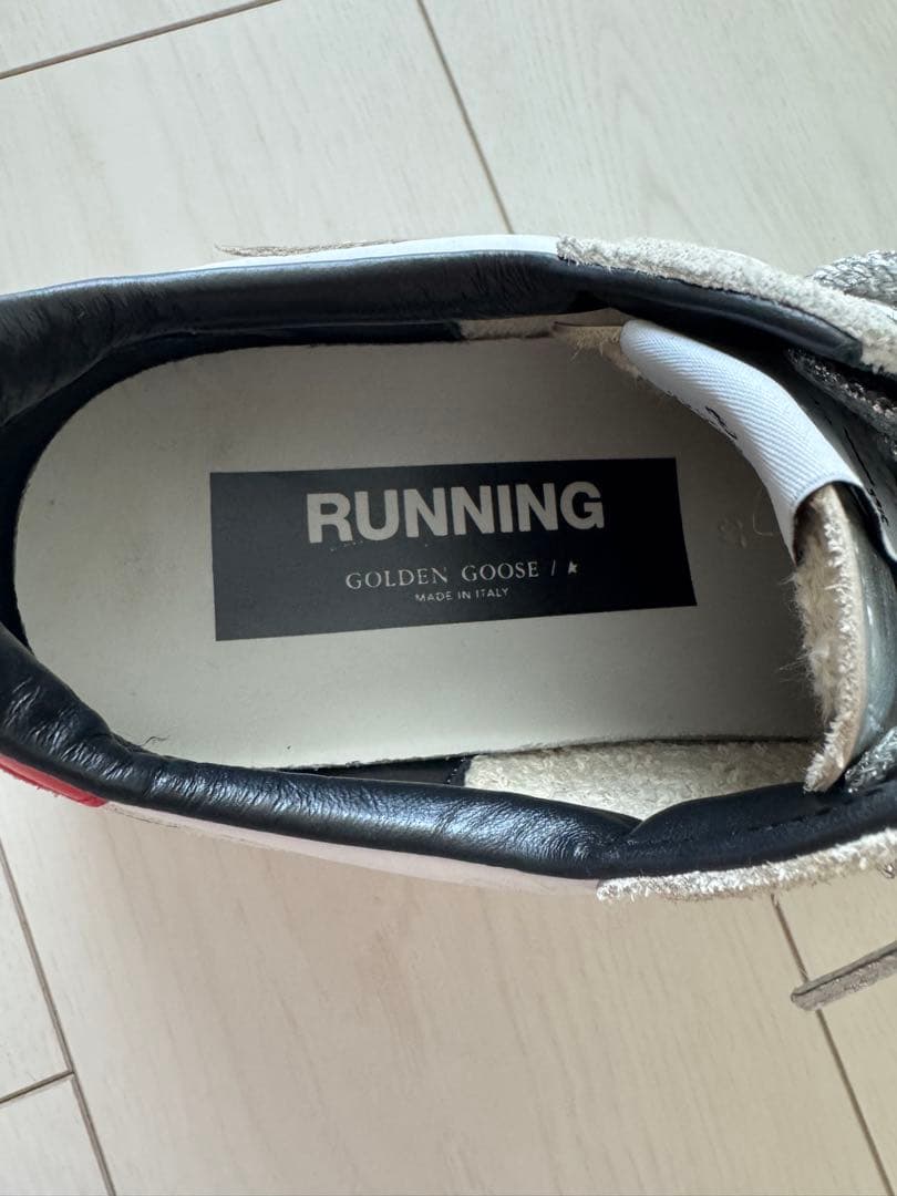 美品！GOLDEN  スニーカー