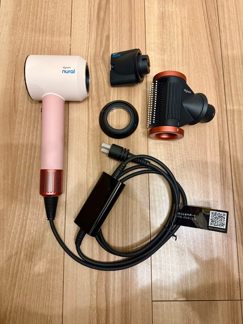 【値下】Dysonダイソンドライヤー Supersonic NuralShine