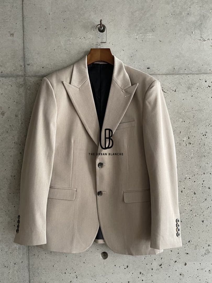 タキシード　結婚式　THE URBAN BLANCHE