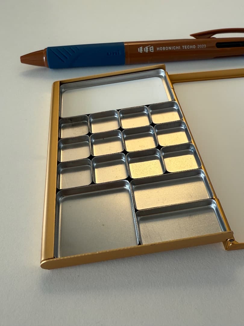 TRAVEL & SKETCH AMERICA 水彩絵具パレット ゴールド