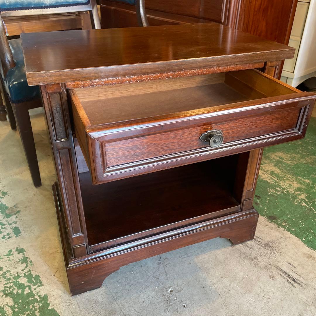 値下げ‼︎ アメリカン・ヴィンテージ・ナイトテーブル