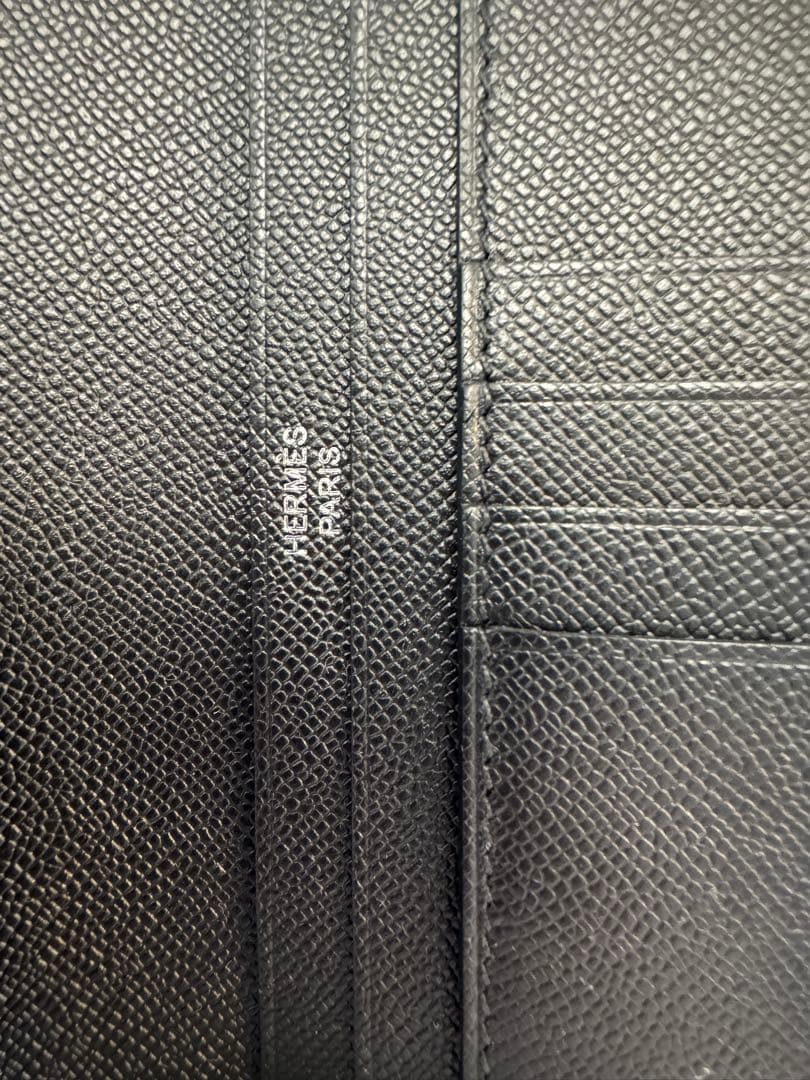 定価以下【新品/未使用】HERMES べアンコンパクト モノクローム (K刻印)