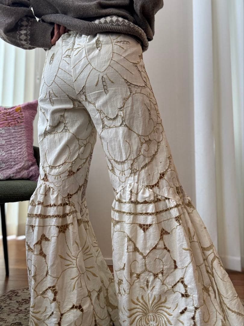 【ゆうりん】アイボリー リメイク フレアパンツ ビンテージクロス レース