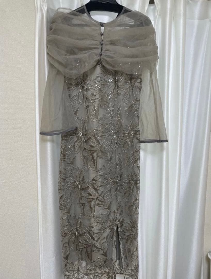 Leja チュールオフショルダー花柄Iラインドレスワンピース グレー