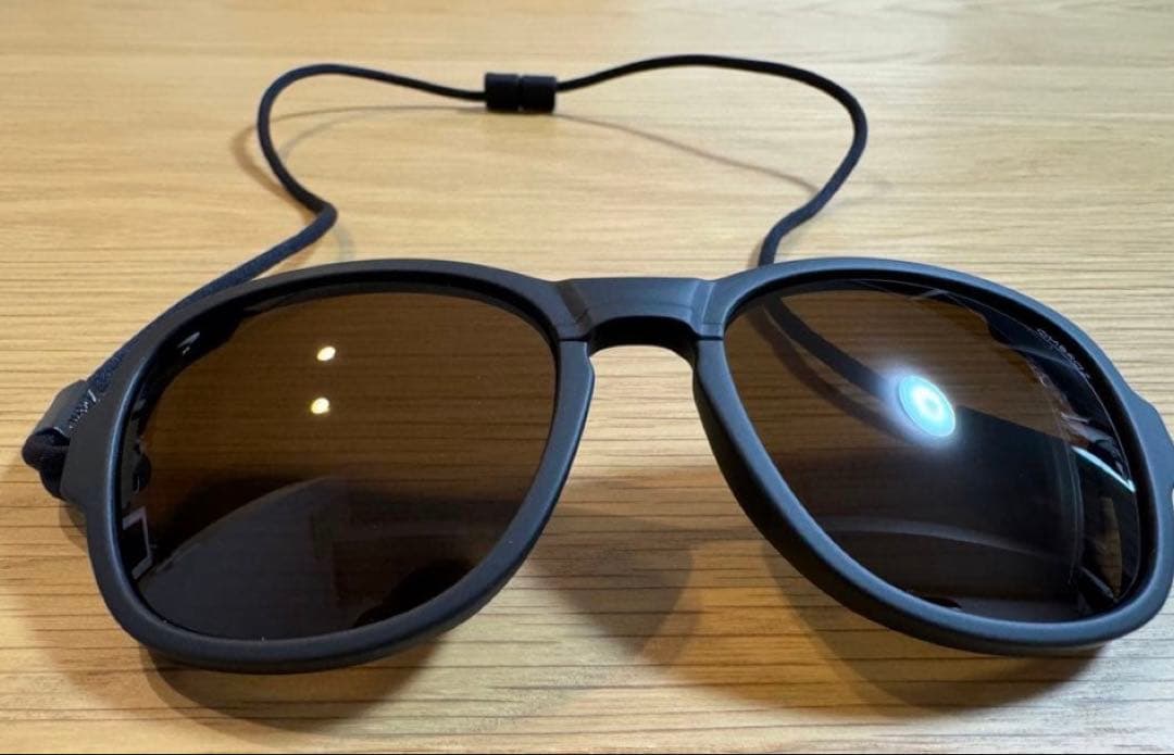 OMBRAZ フレームブラックサングラス 純正ケース付き