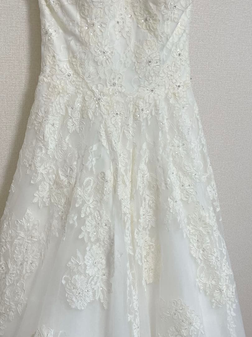 ココメロディ チュール レース ビジュー Vネック ウェディングドレス 9号