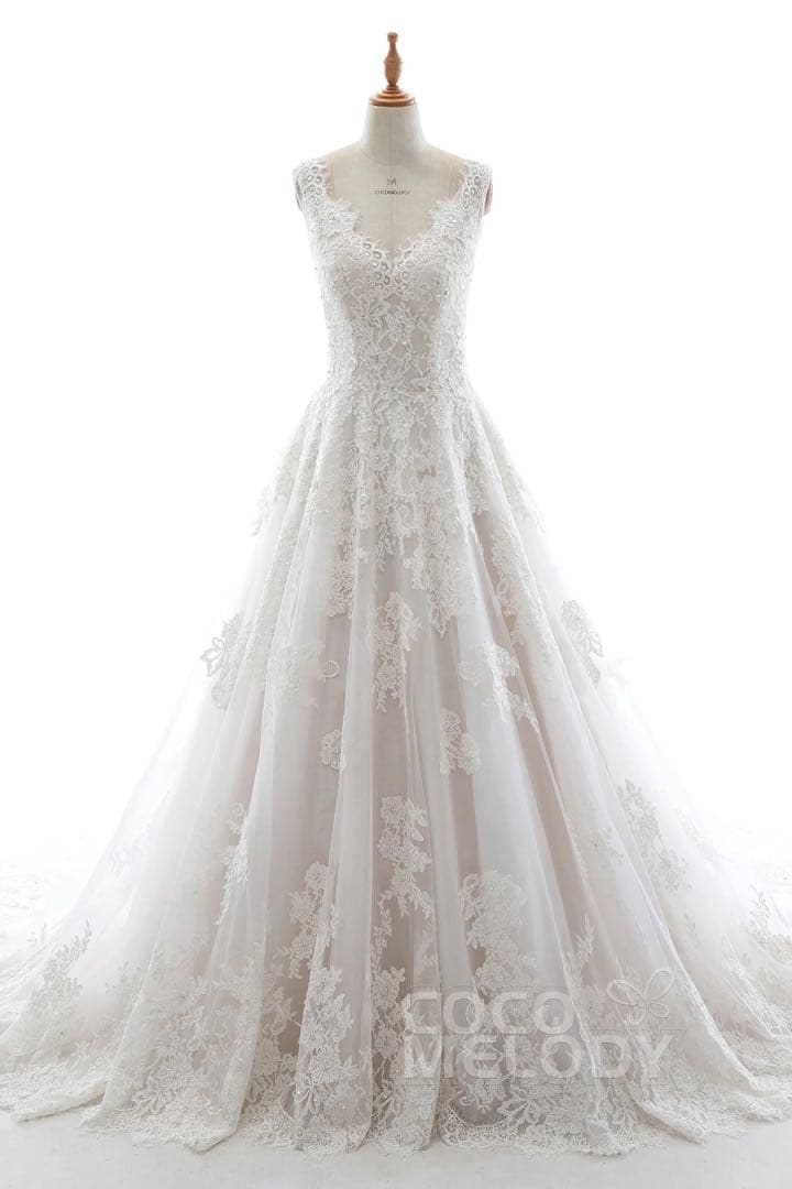 ココメロディ チュール レース ビジュー Vネック ウェディングドレス 9号