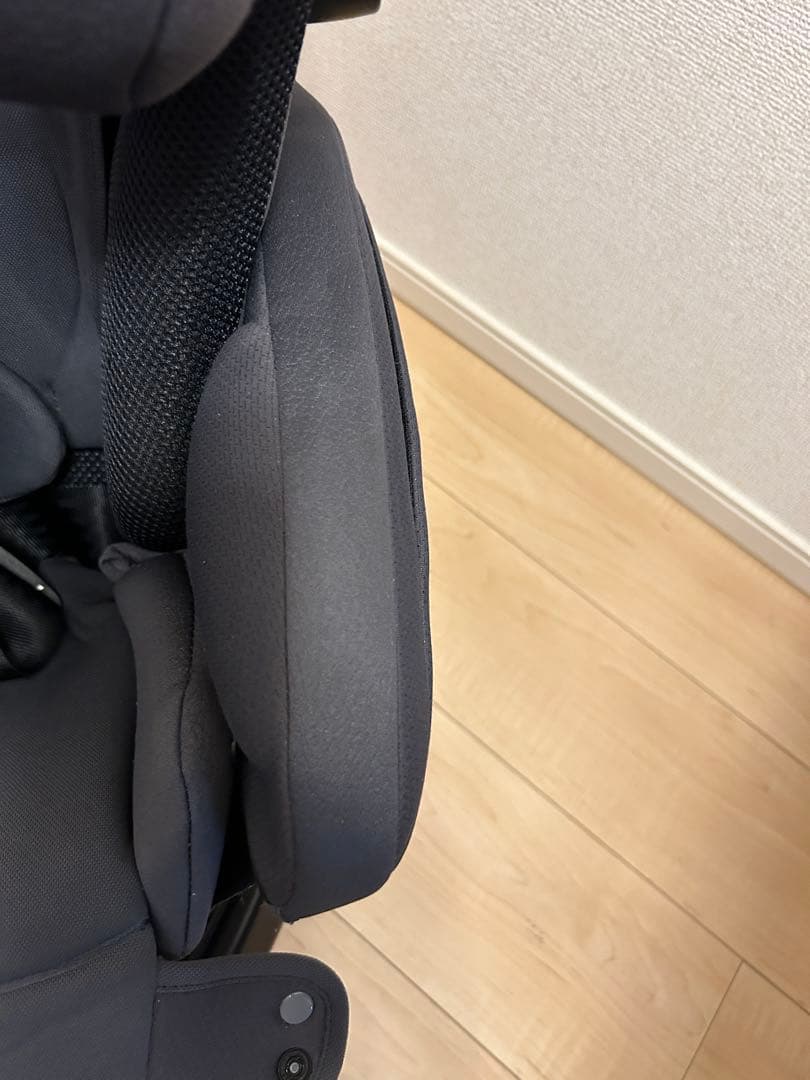 Aprica フラディアグロウ グレー ISOFIX対応 2023年購入