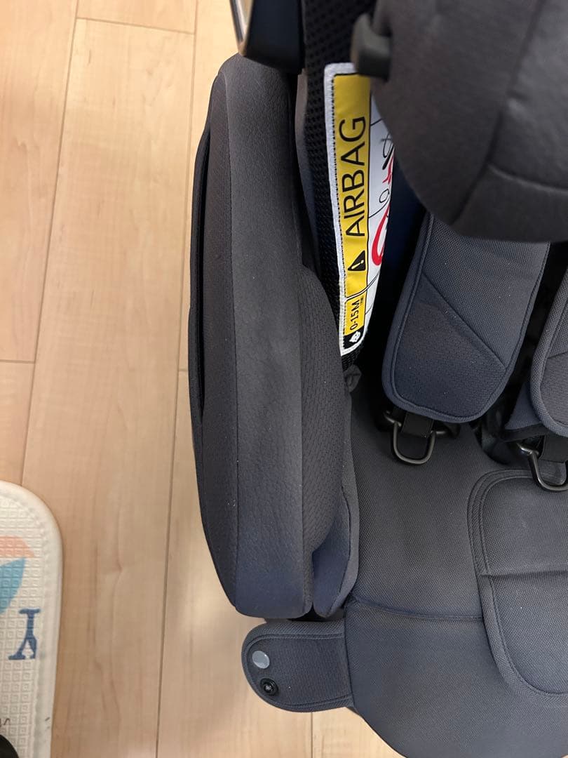 Aprica フラディアグロウ グレー ISOFIX対応 2023年購入