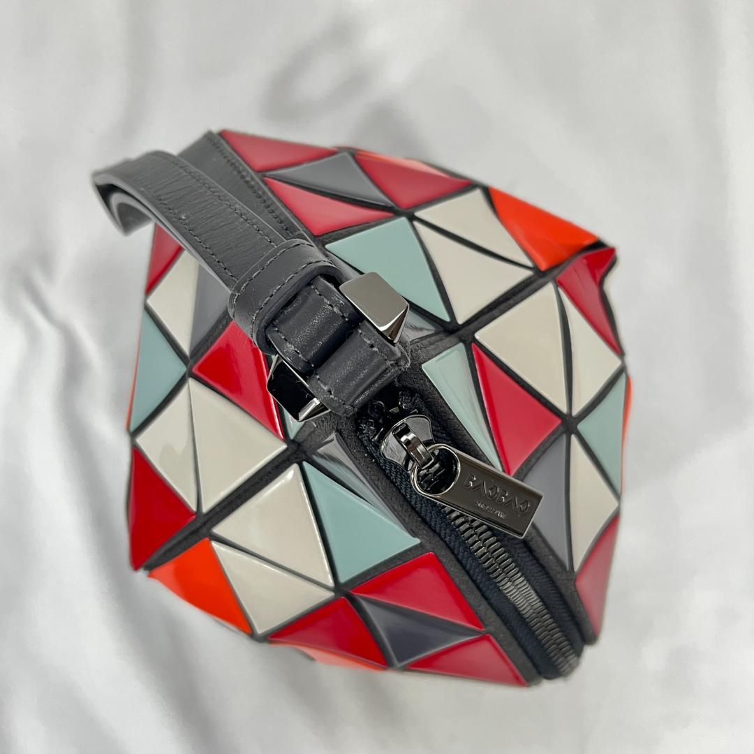 バオバオイッセイミヤケ クラッチバッグ ハンドバッグ お洒落 マルチカラー