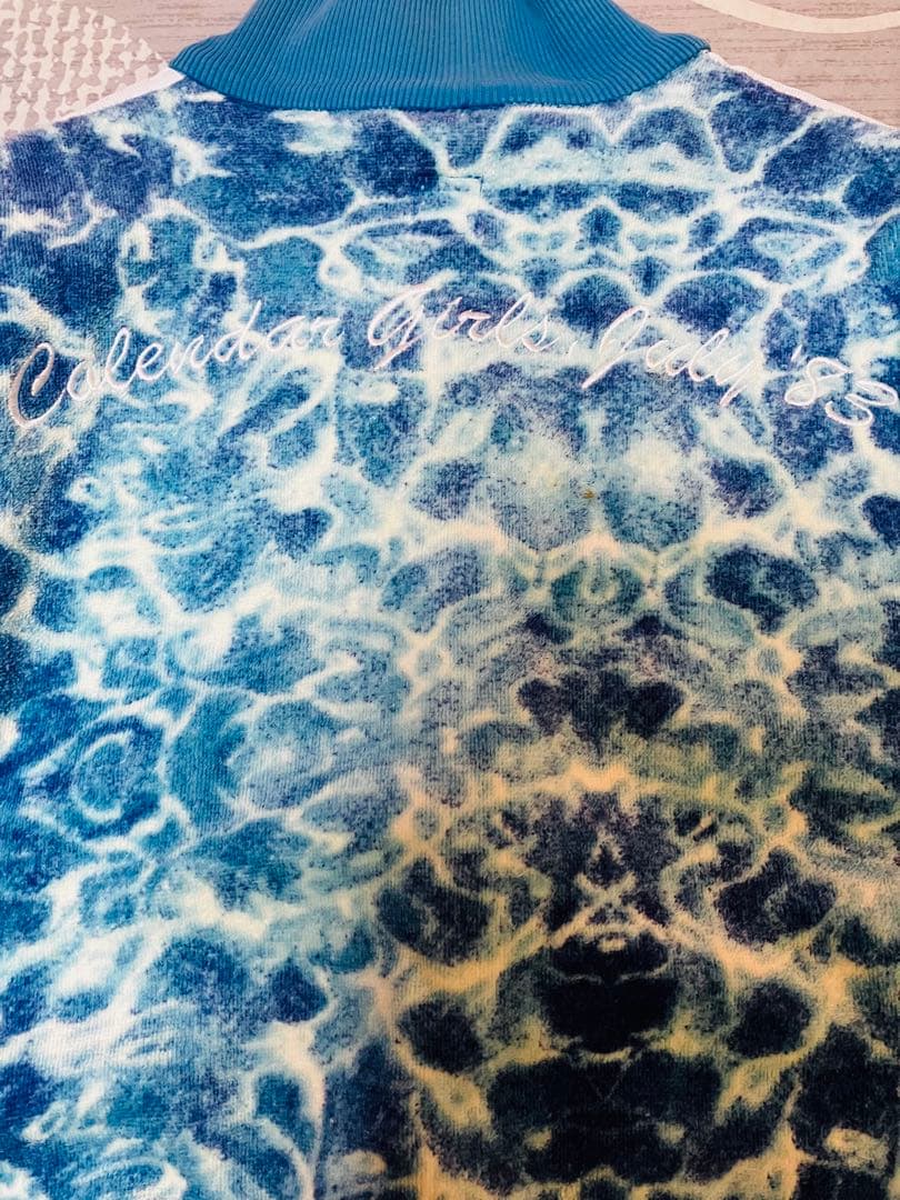 アディダス　カレンダーガール　トラックジャケット