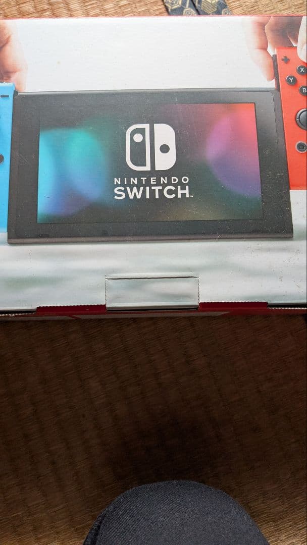 Nintendo Switch 本体 赤・青