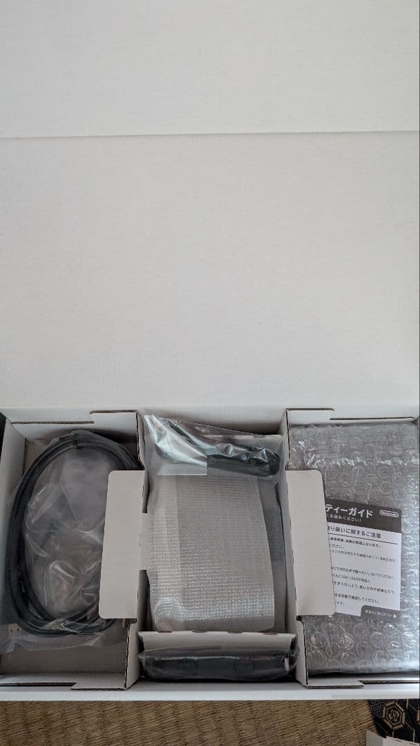 Nintendo Switch 本体 赤・青