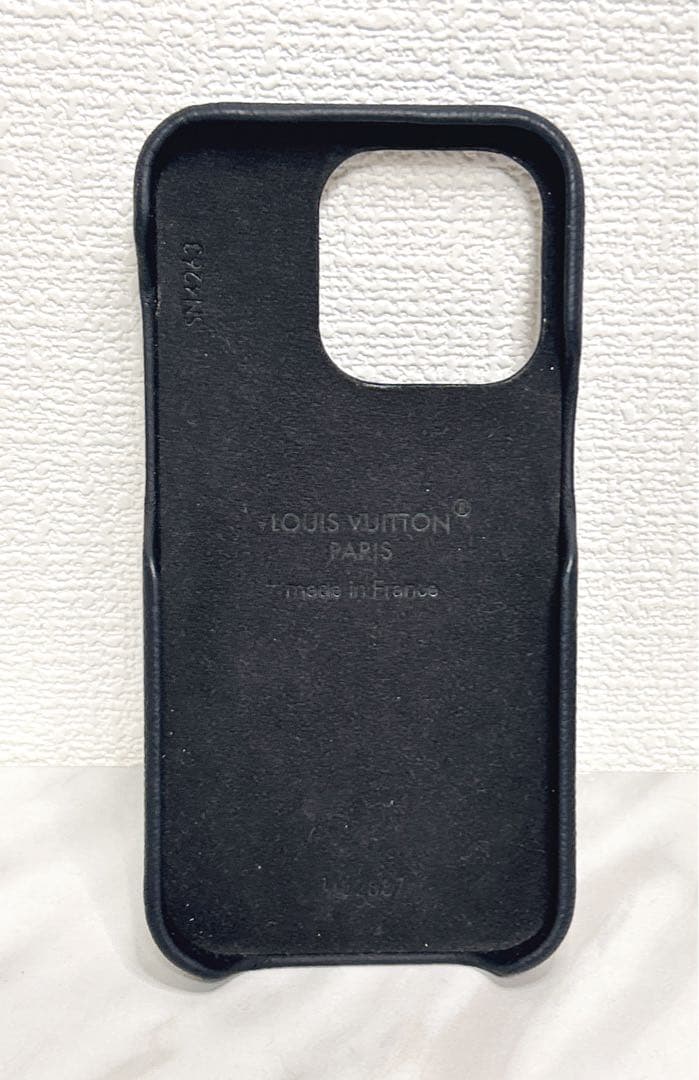 Louis Vuitton iPhone15Proレザーケース M82887