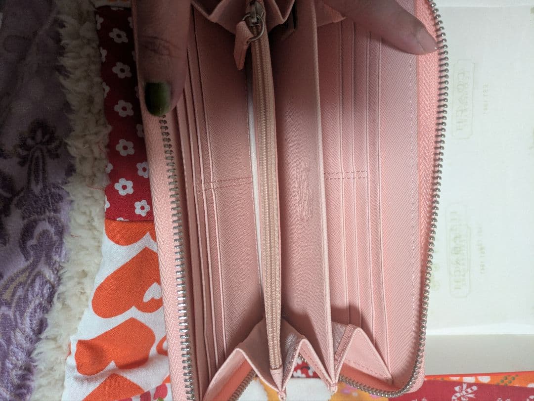 コーチ　長財布 森森になります。