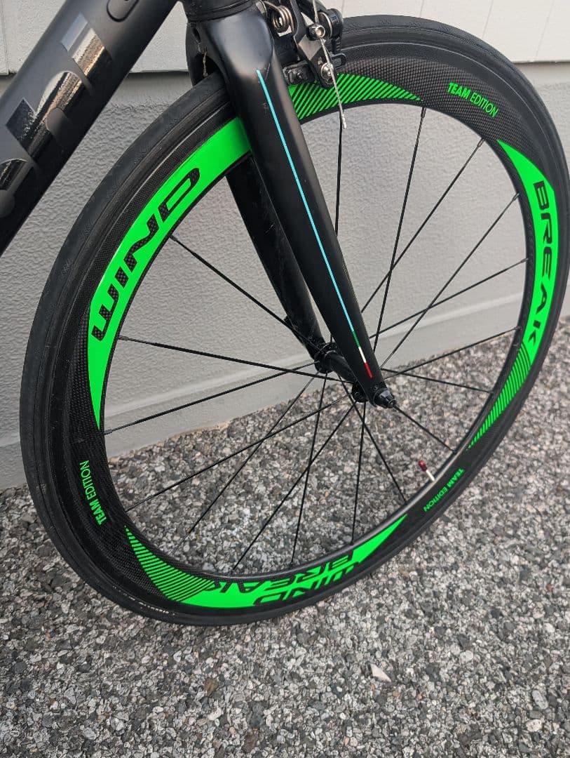 アルミフレーム　Bianchi ロードバイク 　自転車アサヒ　ベルガモ