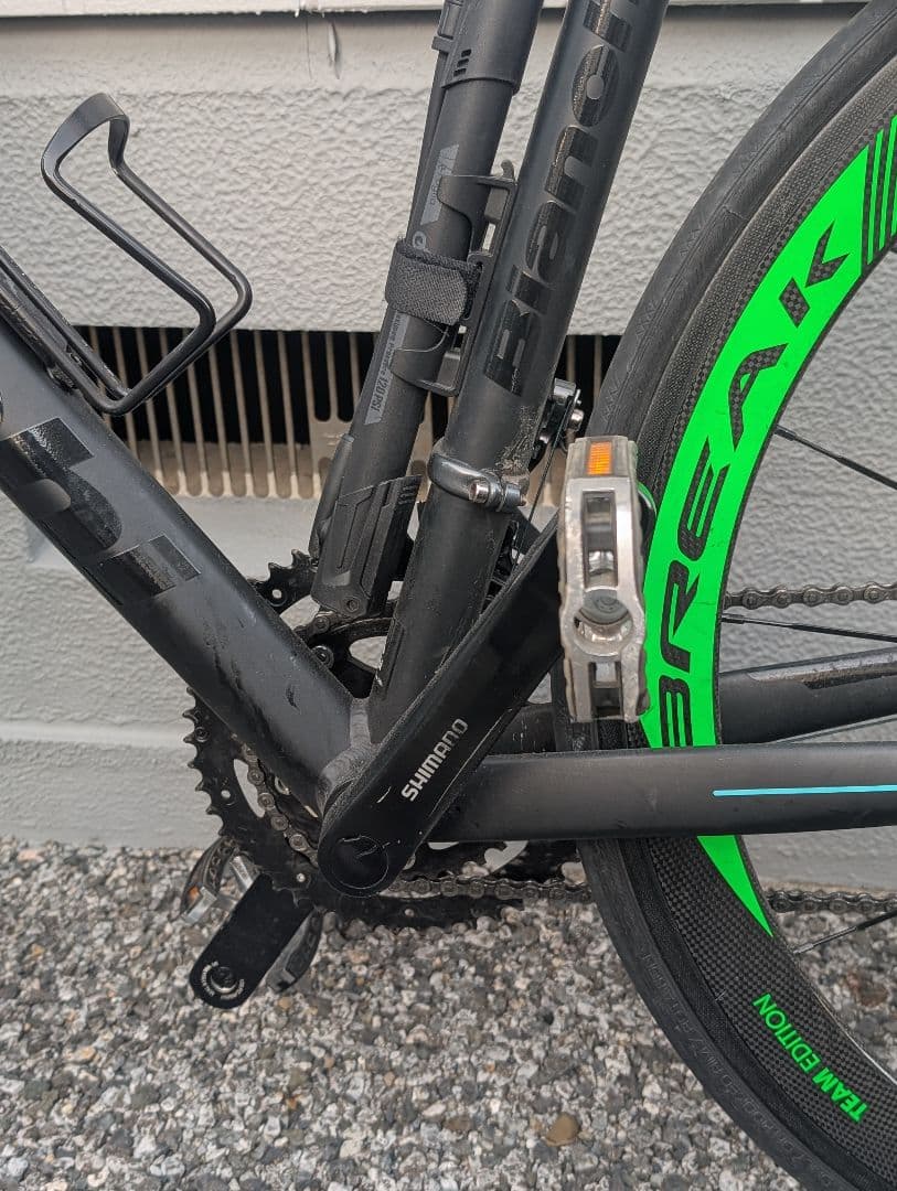 アルミフレーム　Bianchi ロードバイク 　自転車アサヒ　ベルガモ