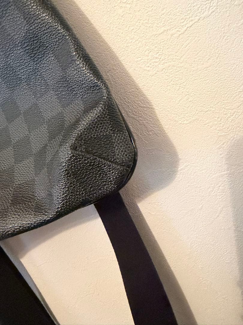 ［美品］ルイヴィトン ダミエグラフィットトマス ショルダーバッグサコッシュ