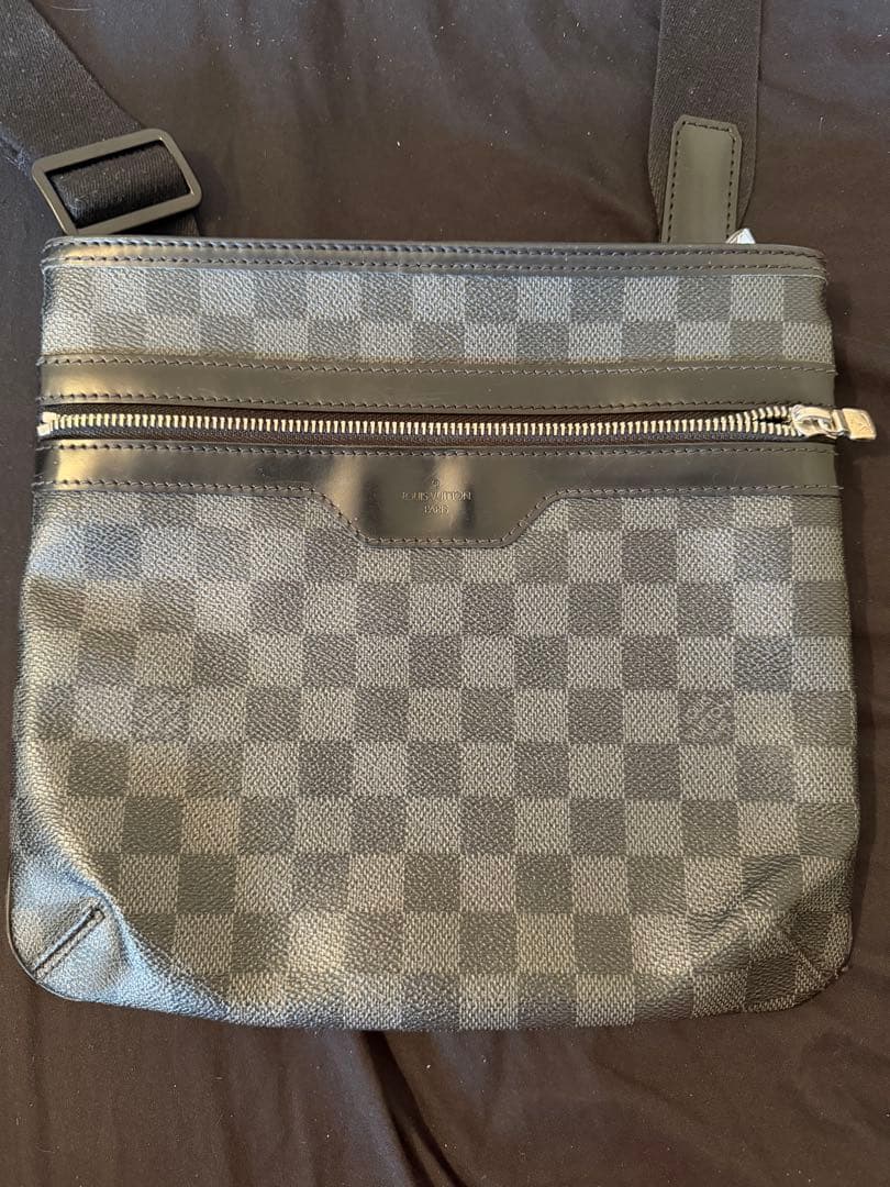 ［美品］ルイヴィトン ダミエグラフィットトマス ショルダーバッグサコッシュ