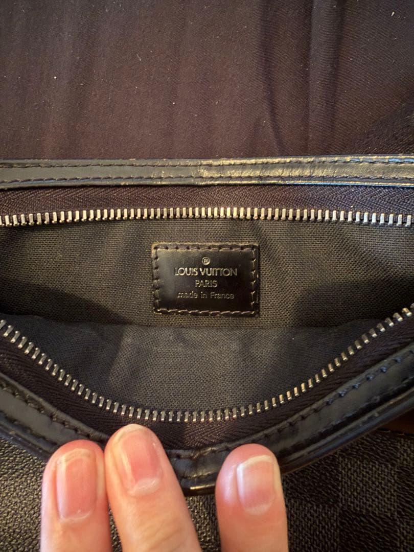 ［美品］ルイヴィトン ダミエグラフィットトマス ショルダーバッグサコッシュ