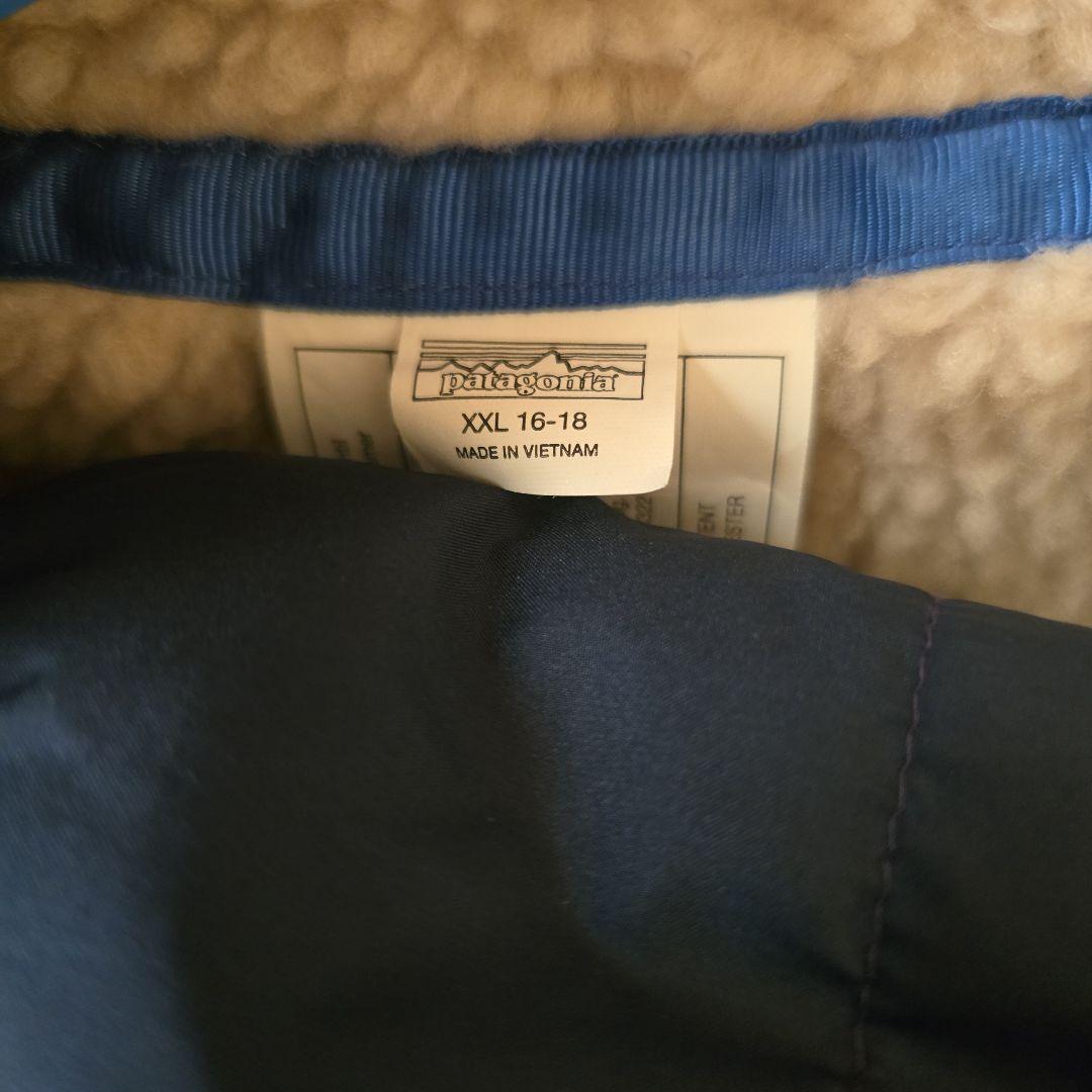 kitty3apples☆patagoniaリバーシブルジャケッ卜 XXL