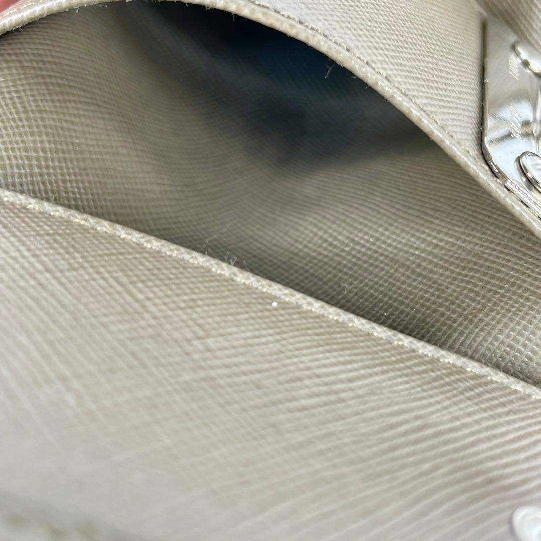 PRADA プラダ 6P レザー グレージュ キーケース　サフィアーノ　男女兼用