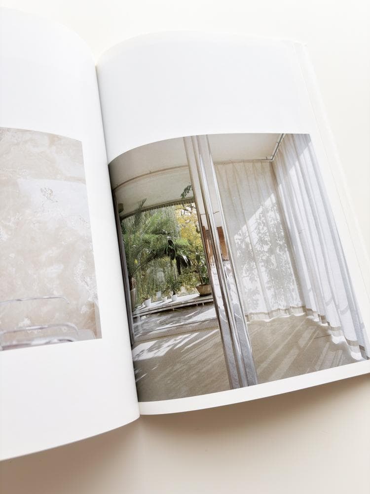 洋書 Mies van der Rohe: Vila Tugendhat Brno