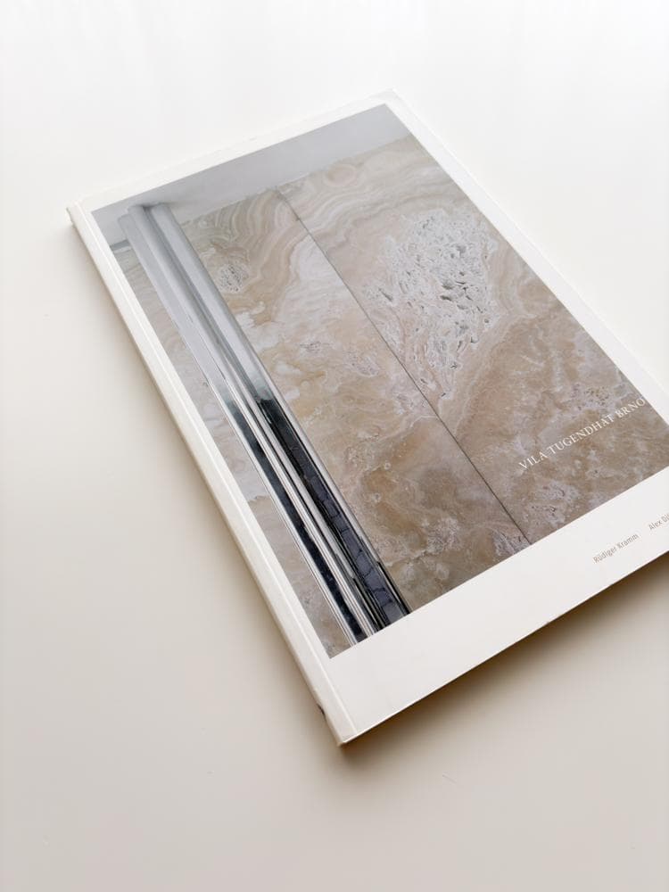 洋書 Mies van der Rohe: Vila Tugendhat Brno