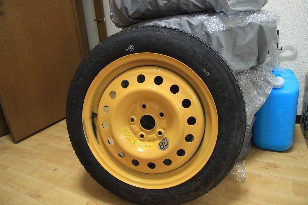 フォレスター　SK9　スバル純正スペアタイヤ　T145/80D17　車載ジャッキ