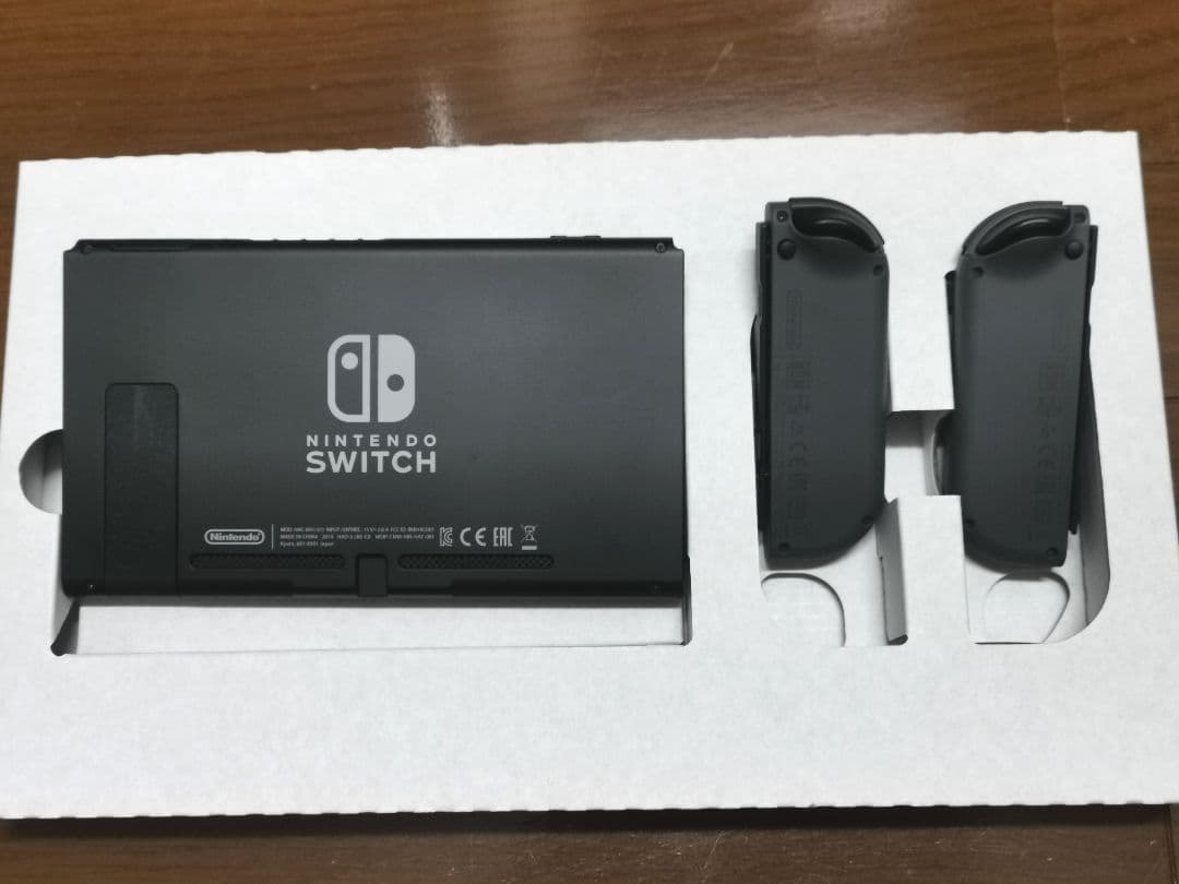 Nintendo Switch 本体 未使用
