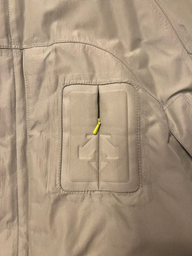 DESCENTE マウンテンジャケット　スキージャケット