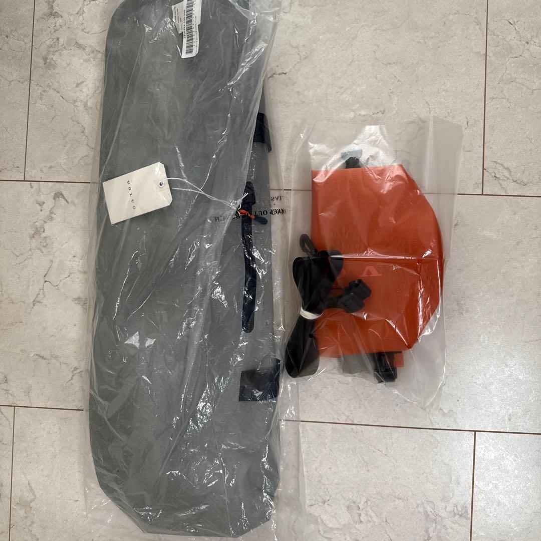 ボルボ・ウォータープルーフ ダッフルバッグとスモールバッグ2セット