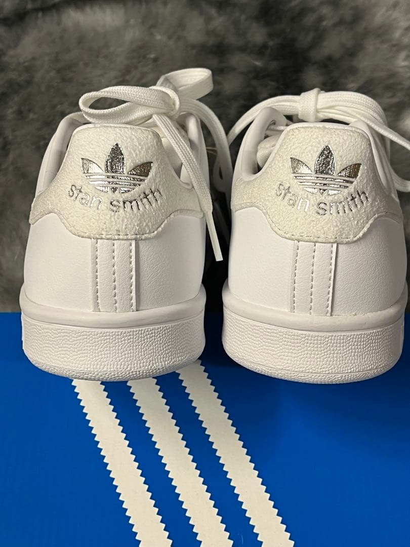 ⓽ アディダス　スタンスミス　23センチ　ホワイト