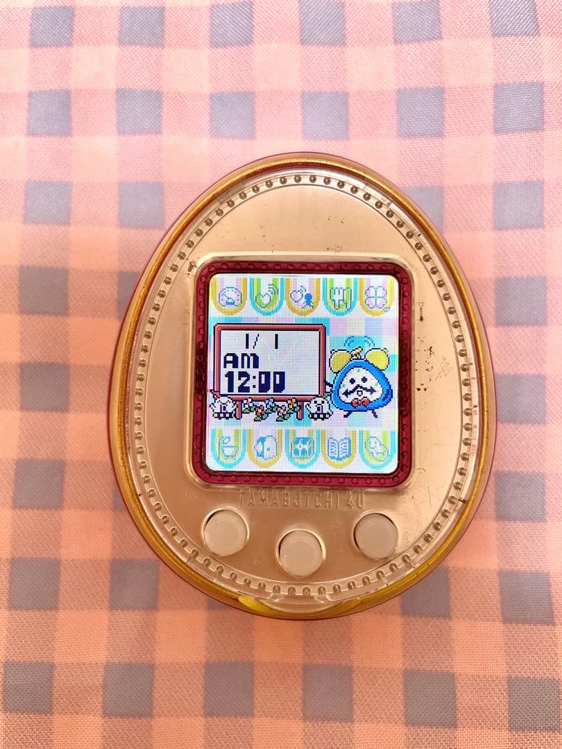 美品！レア　たまごっち4U ピンク