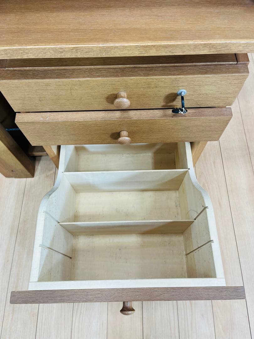 今*川様 カリモク　学習机　袖机　本棚