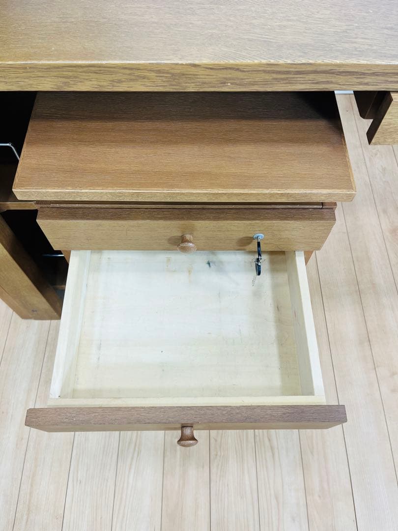 今*川様 カリモク　学習机　袖机　本棚