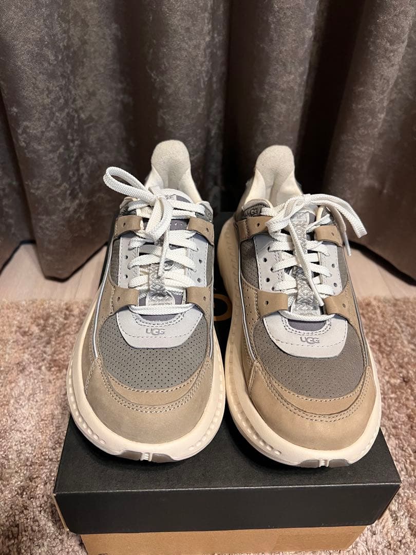 鈴木様♡専用UGG NUBUCXダッドスニーカー 23.5cm 新品