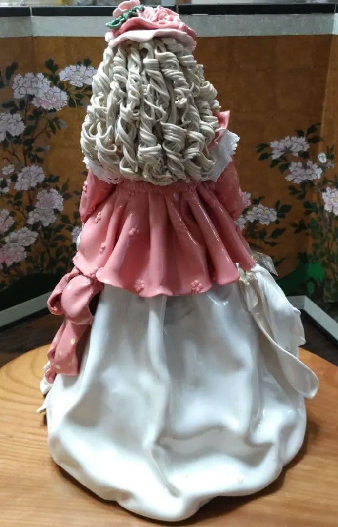 ロマンドール 一点物　陶器人形 ハンドメイド 置物 鷹狩りの貴婦人　西洋人形