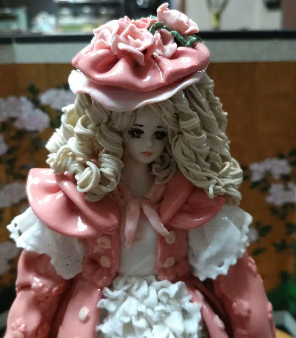 ロマンドール 一点物　陶器人形 ハンドメイド 置物 鷹狩りの貴婦人　西洋人形