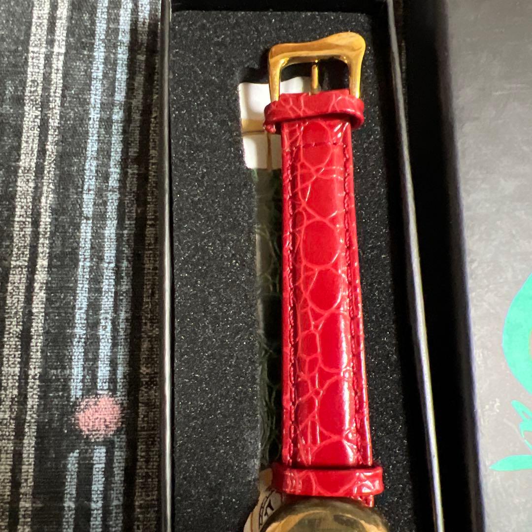 Dali ソフトウォッチ レッド