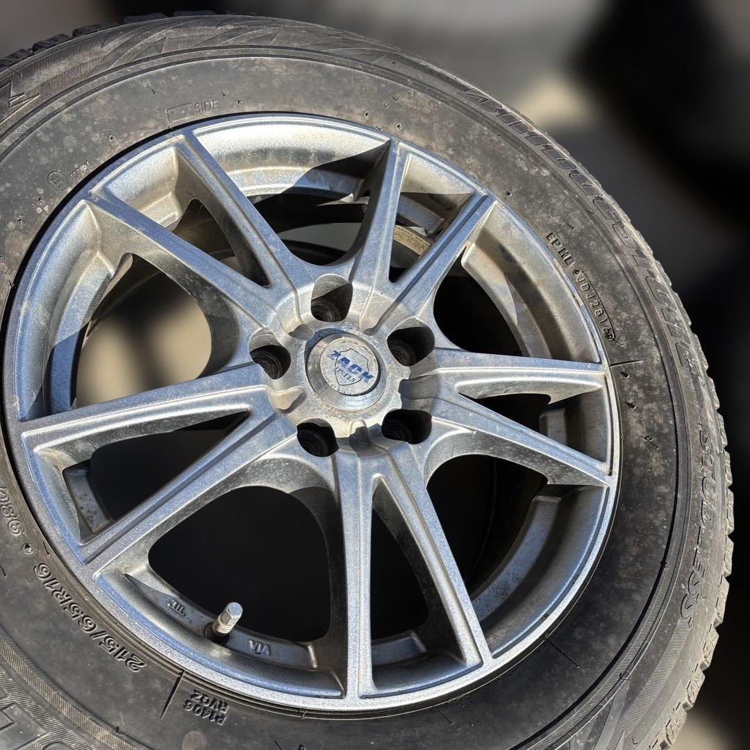 BRIDGESTONE スタッドレスタイヤ　16インチ215/65R16