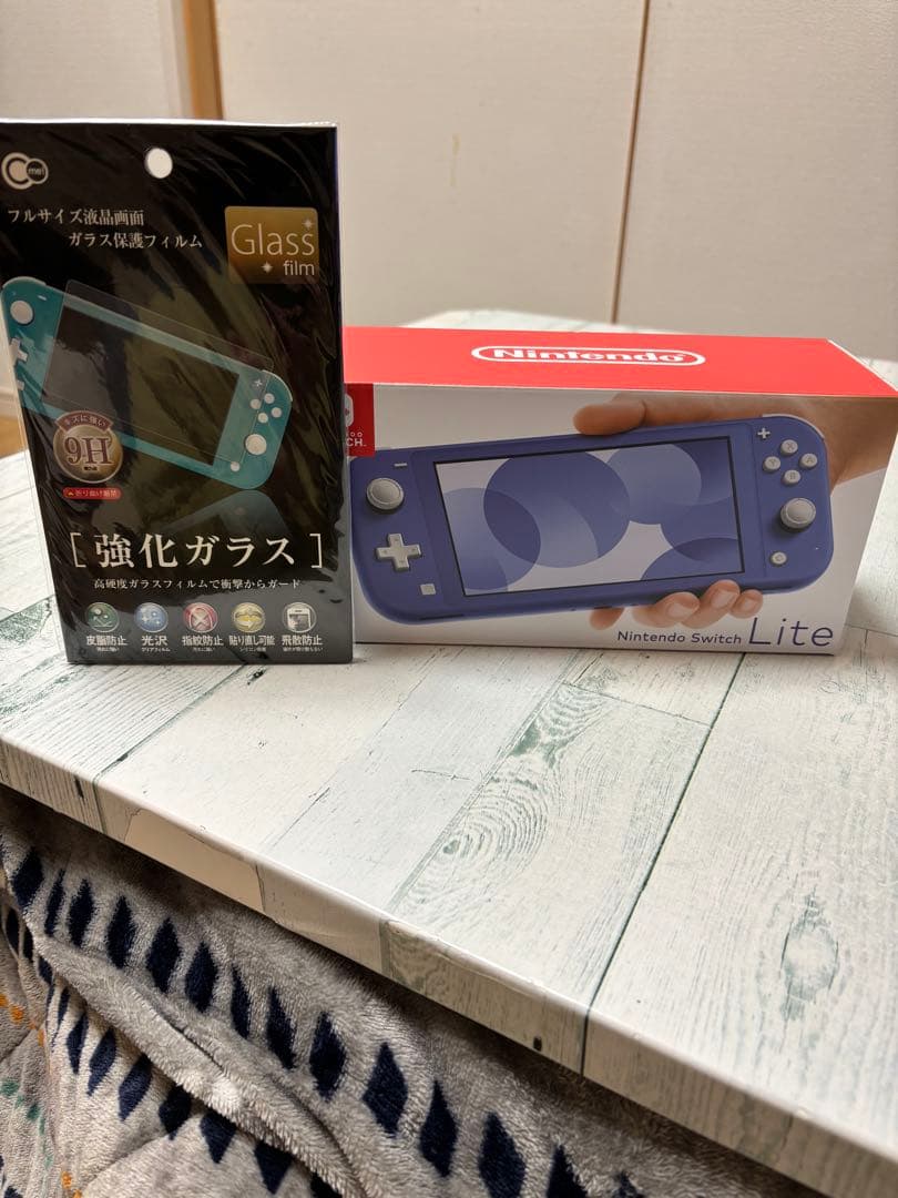 Nintendo Switch Lite パープル + 強化ガラスフィルム