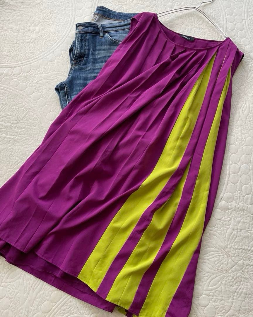 MAX&Co. バイカラープリーツワンピース　ゆったり　リゾートにも