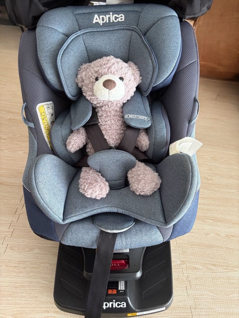 アップリカ　アプリカ　クルリラ　AD チャイルドシート